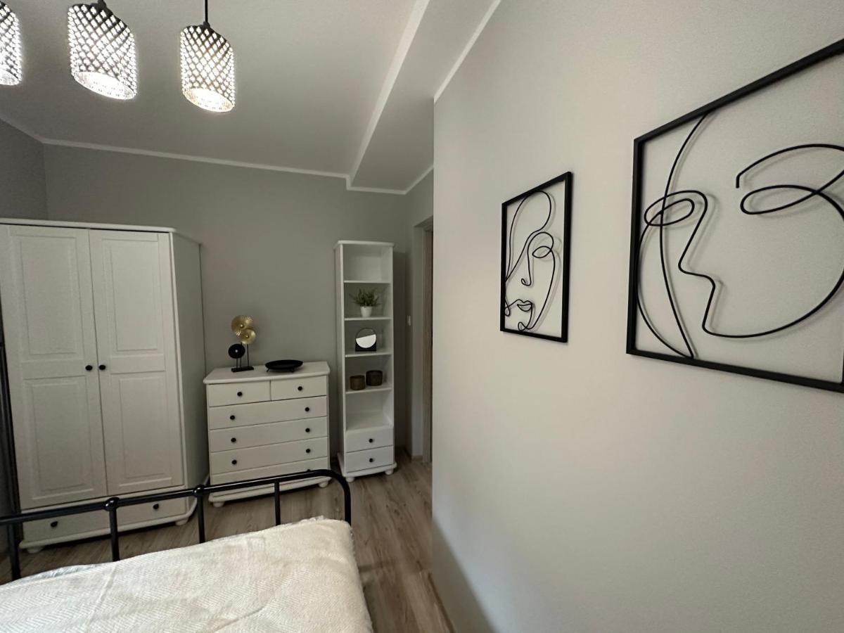 Apartament Przy Cieplickich Tezniach Jelenia Góra Kültér fotó