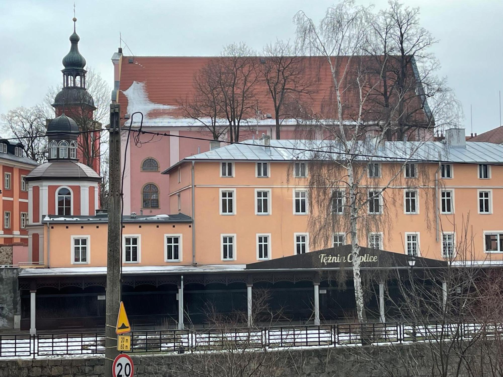 Apartament Przy Cieplickich Tezniach Jelenia Góra Kültér fotó